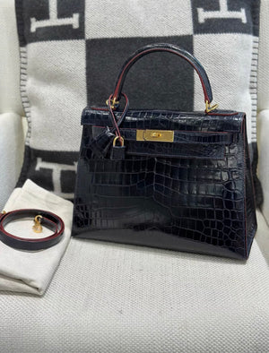 Hermes Kelly28 glossy croco leather dark blue with red edge Stamp X