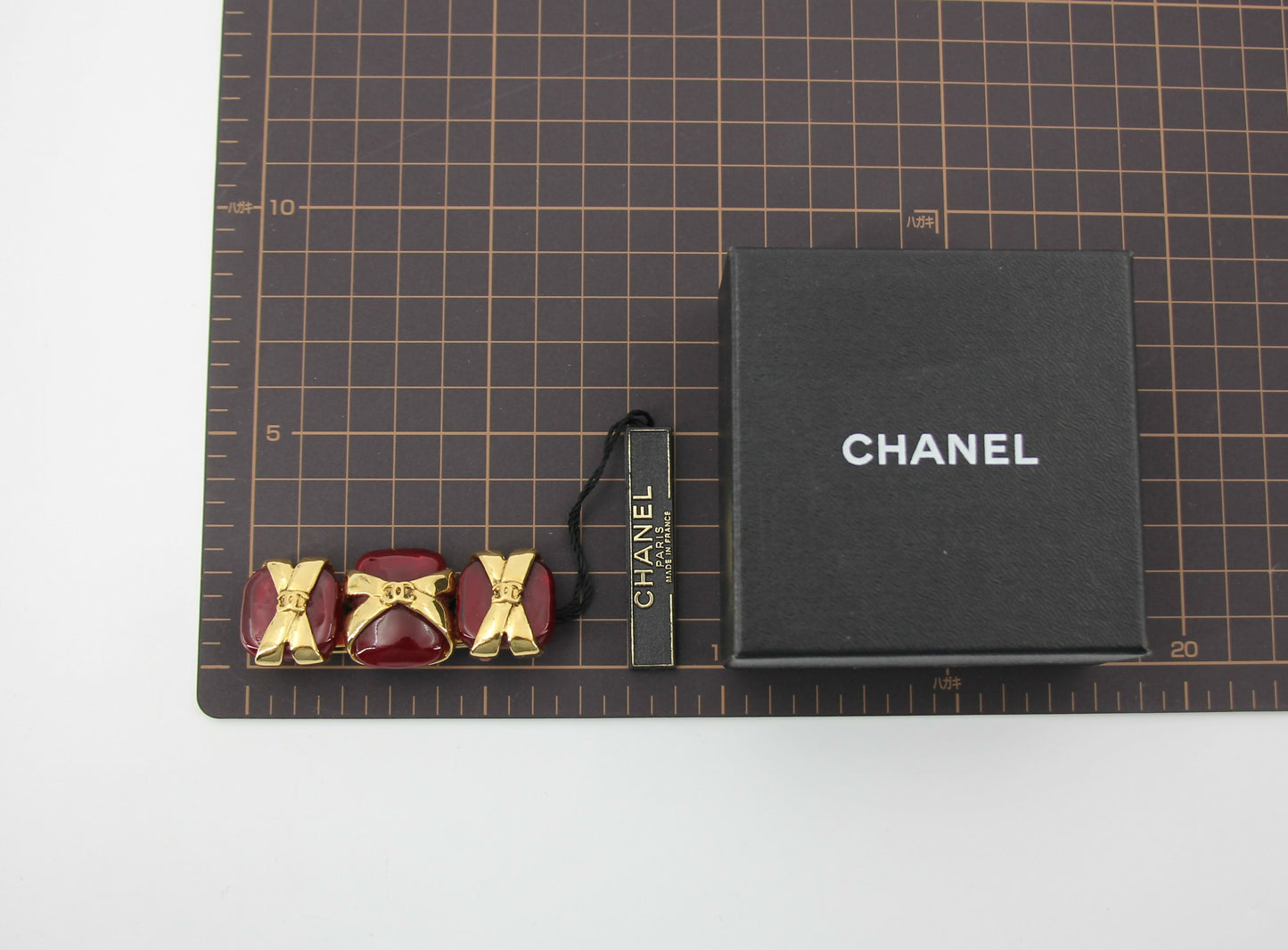 Chanel Vintage 94P Gripoix Red CC Gold Plated Rectangular Cross Brooch