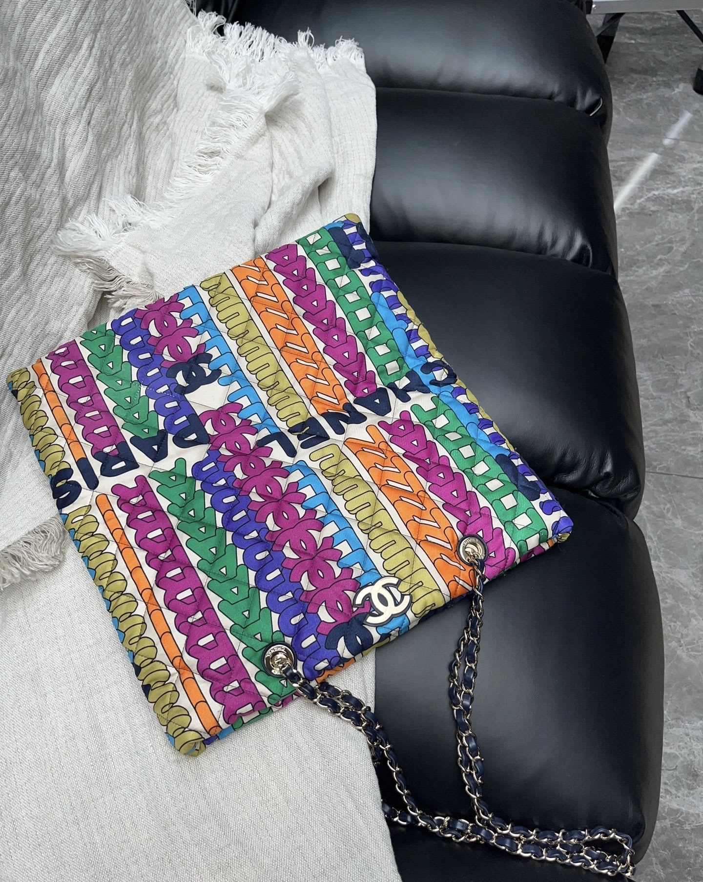 CHANEL Chanel rainbow graffiti tote bag - One size Tote Bag - Used fashion item from Top Quality Luxury Designers Bag