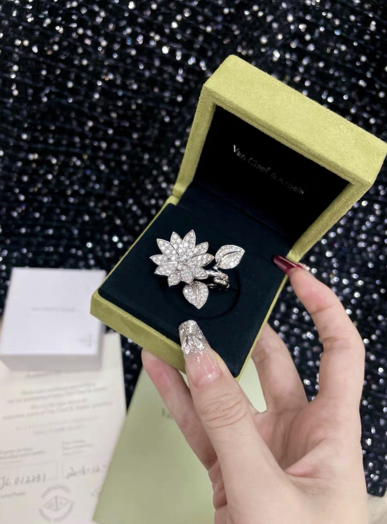 Van Cleef Arpels Lotus Full Diamond High Jewelery Ring