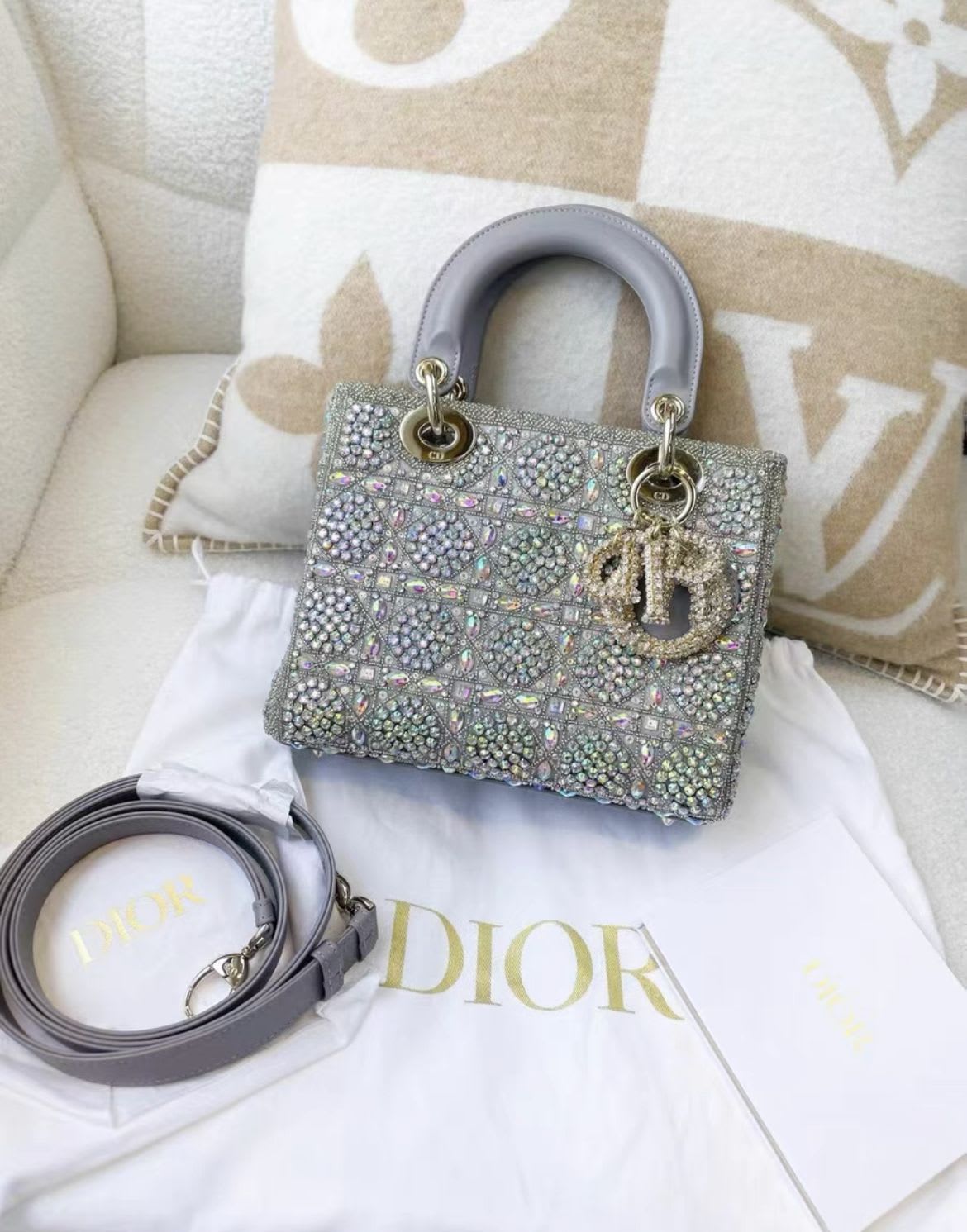 DIOR Limited edition Dior diamond crystal gray Princess Diana bag - Medium Crossbody Bag - Secondhand luxury from Top Quality Luxury Designers Bag