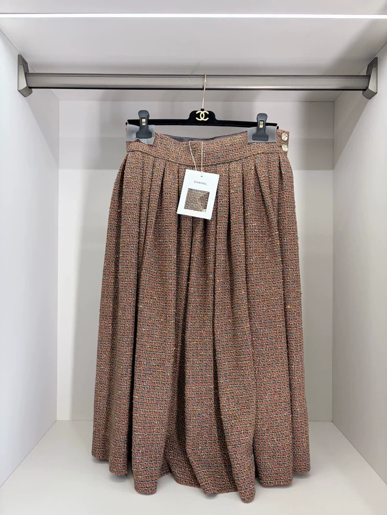 Chanel 25a Brown and Gold tweed Skirt