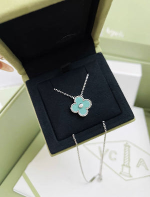 Van Cleef  Arpels 22 Christmas Limited Edition Tiffany Blue necklace