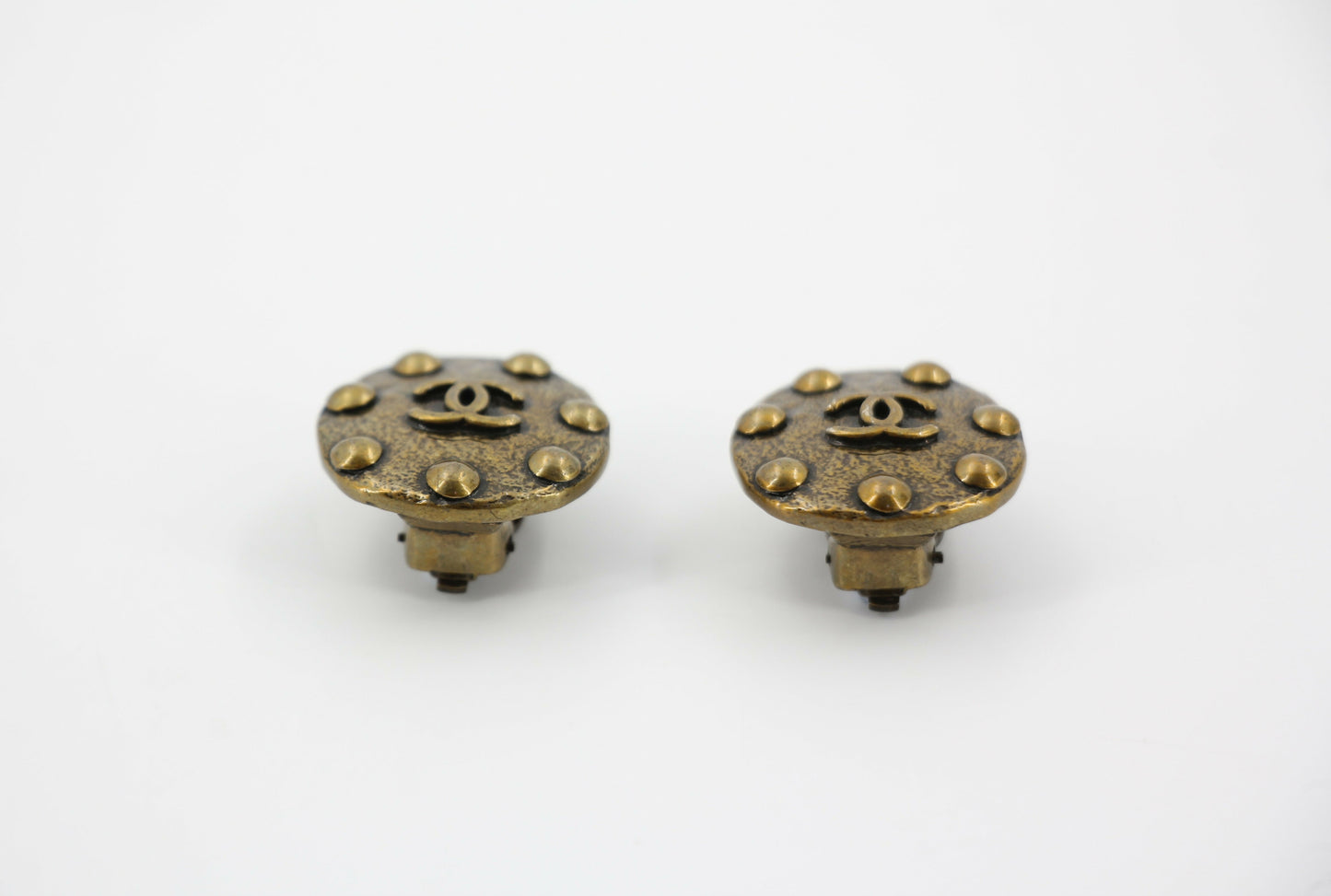 Chanel Vintage 97A Metal Bronze Round Clip-on Earrings