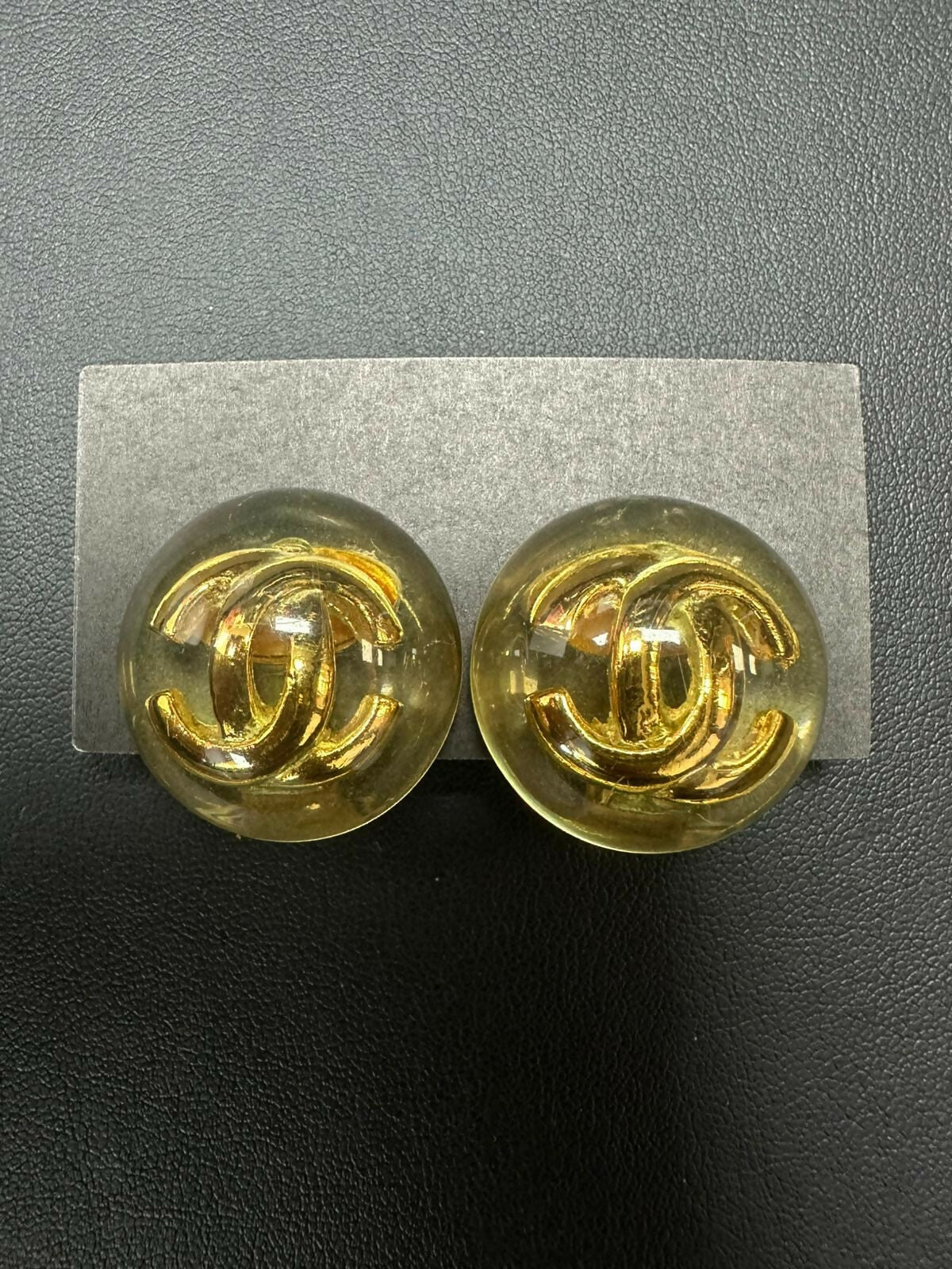 Chanel Vintage 88 Gold-plated  Resin Round Clip-on Earrings