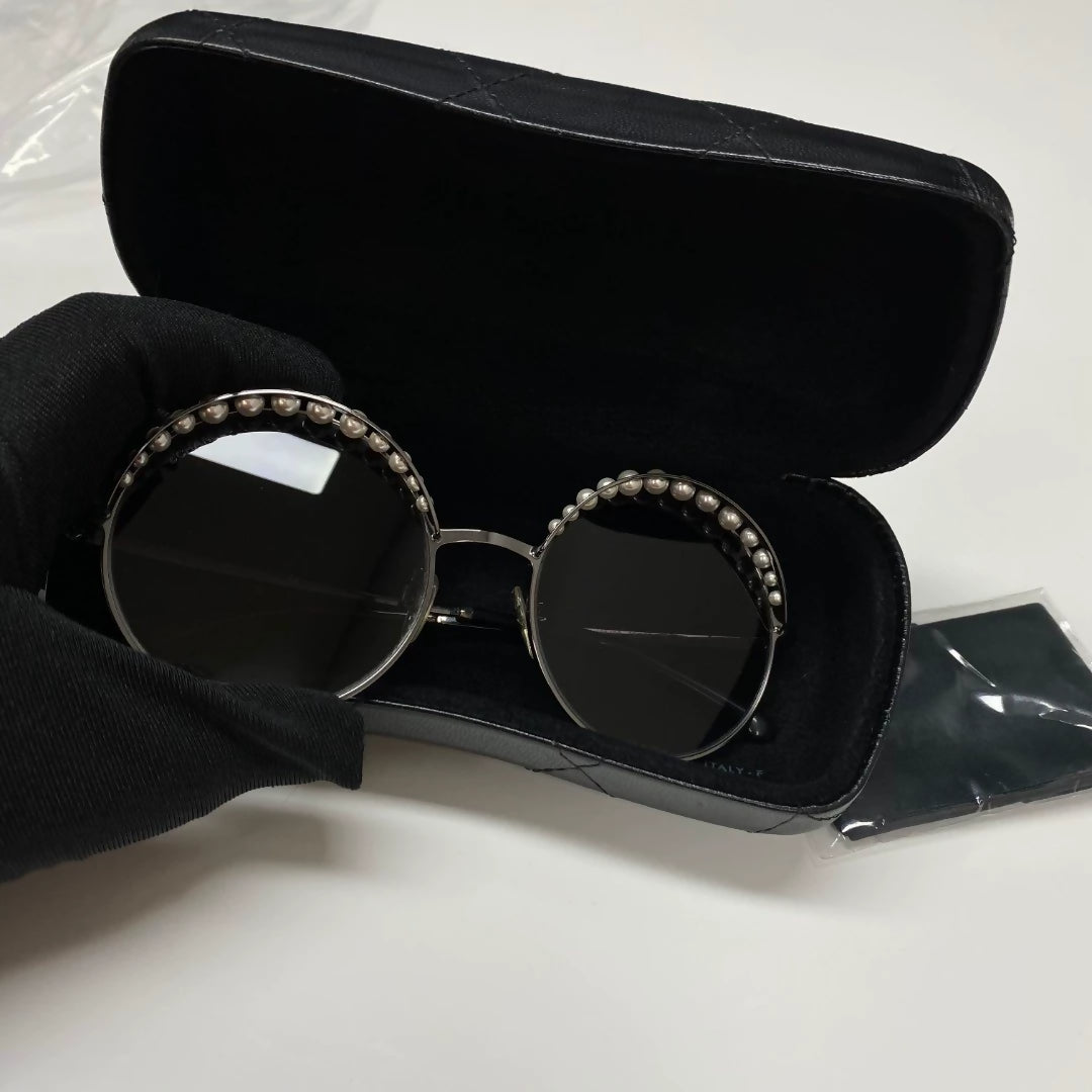 Chanel pearl gradient round frame sunglasses