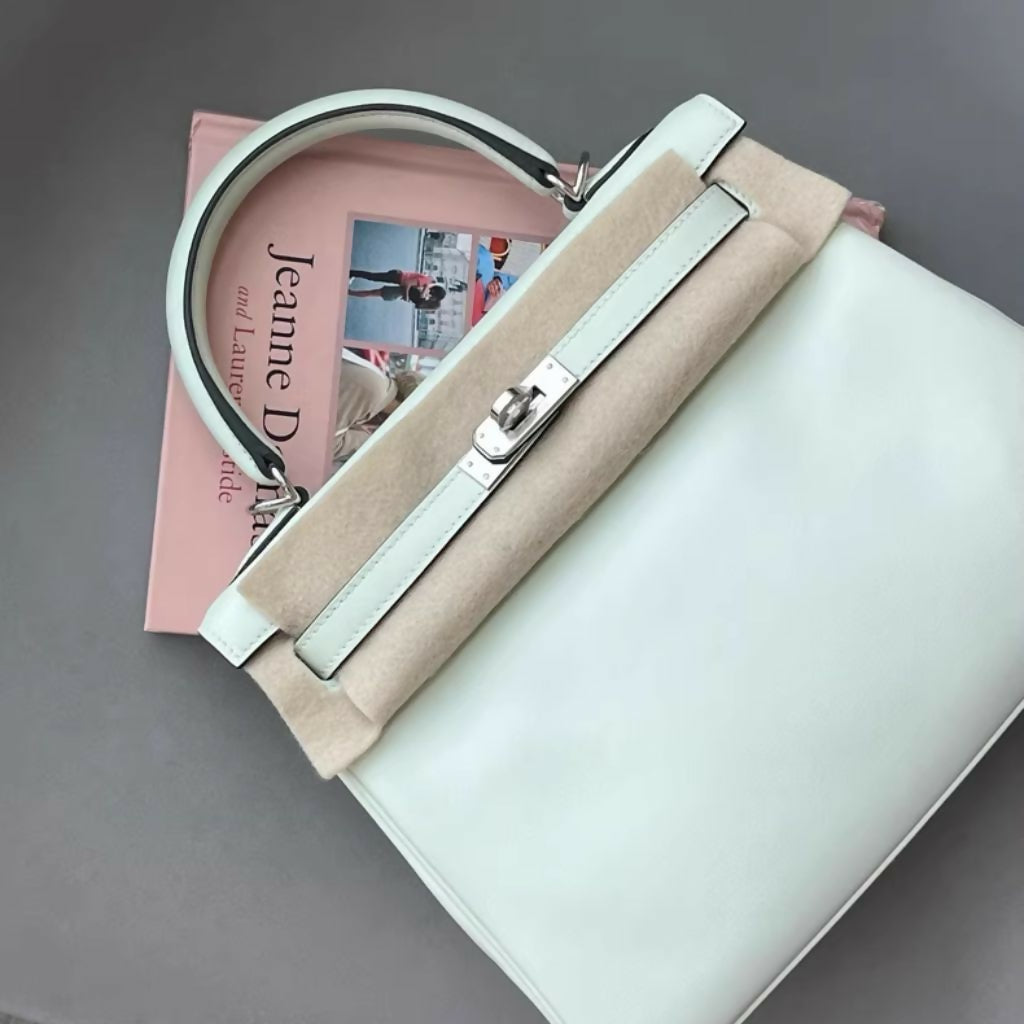 Hermès Kelly 25 – Bubble Green Swift Leather with Silver Buckle (3)