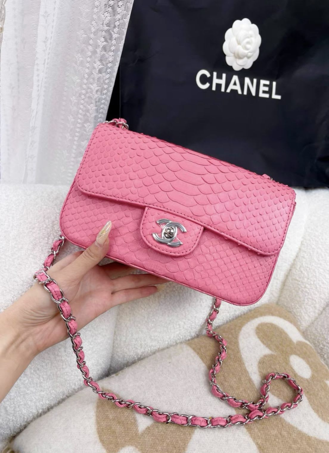 CHANEL Chanel pink snake leather cf large mini - Large mini Crossbody Bag - Used fashion item from Top Quality Luxury Designers Bag