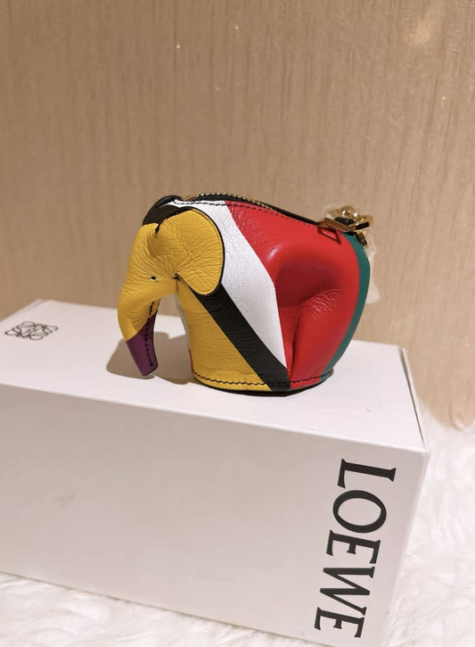LOEWE Loewe Limited Edition Rainbow Elephant - One size Accessories - Secondhand luxury from Top Quality Luxury Designers Bag