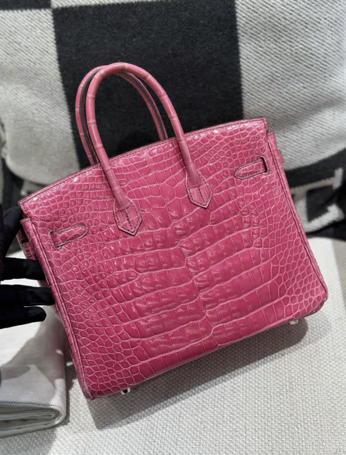 Hermes Birkin 25 Pink Matte Alligator leather palladium harwdare