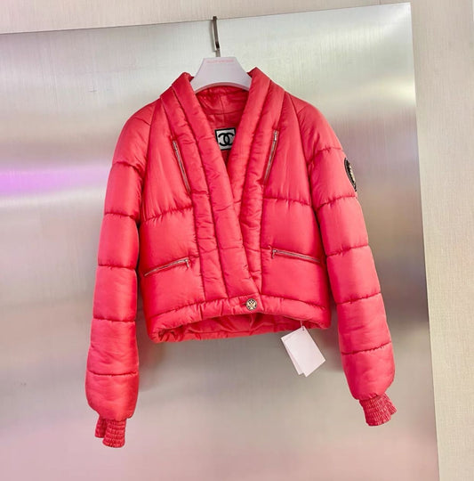 CHANEL CHANEL red silk PARIS MOSCOW Puffer Down Jacket - 36 Jacket - Used fashion item from Top Quality Luxury Designers Bag