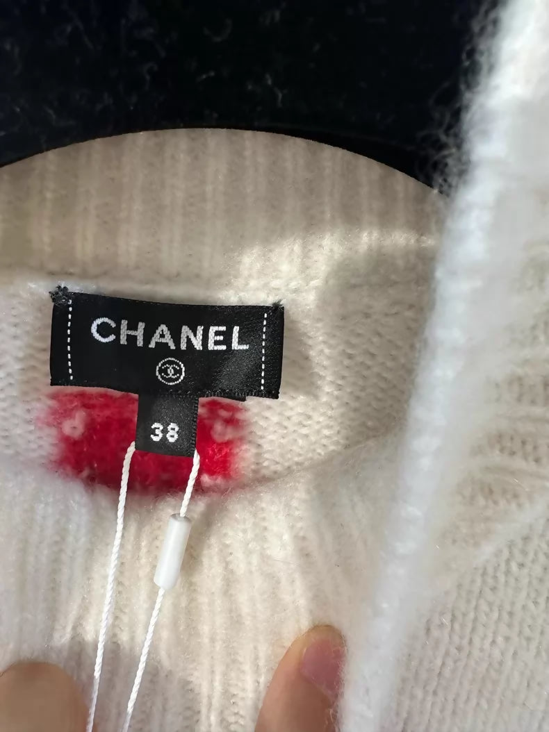 Chanel Ski Collection White Floral Turtleneck Cashmere Sweater