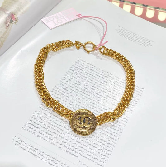 CHANEL Vintage Chanel Gold CC choker - One size Fashion Jewellery - Secondhand luxury from Top Quality Luxury Designers Bag
