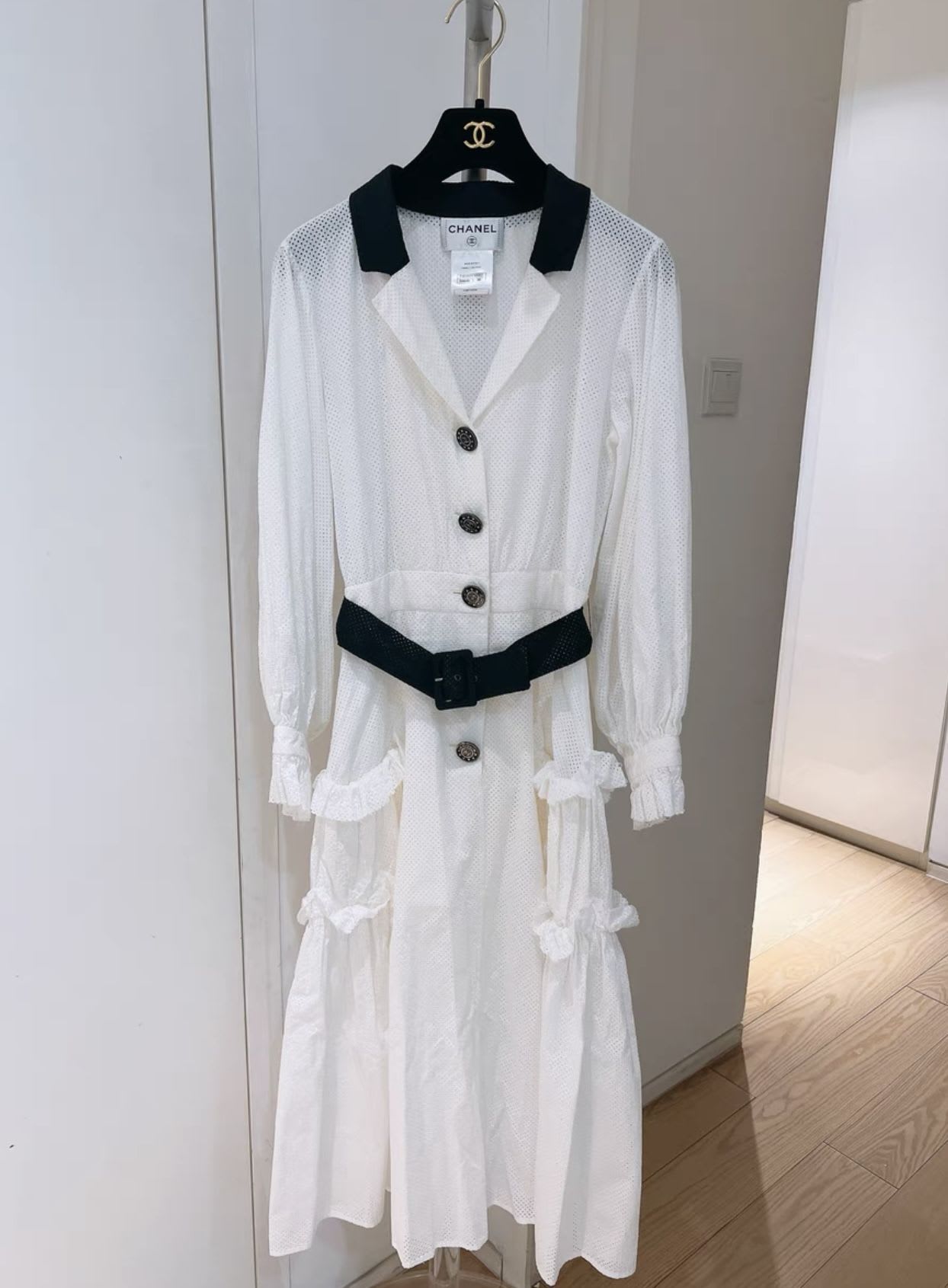 CHANEL Chanel white dress - 36 Dress - Used fashion item from Top Quality Luxury Designers Bag