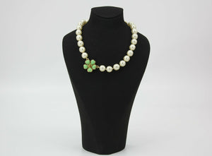 Chanel Vintage 97P Green Gripoix Camellias Pearls Necklace