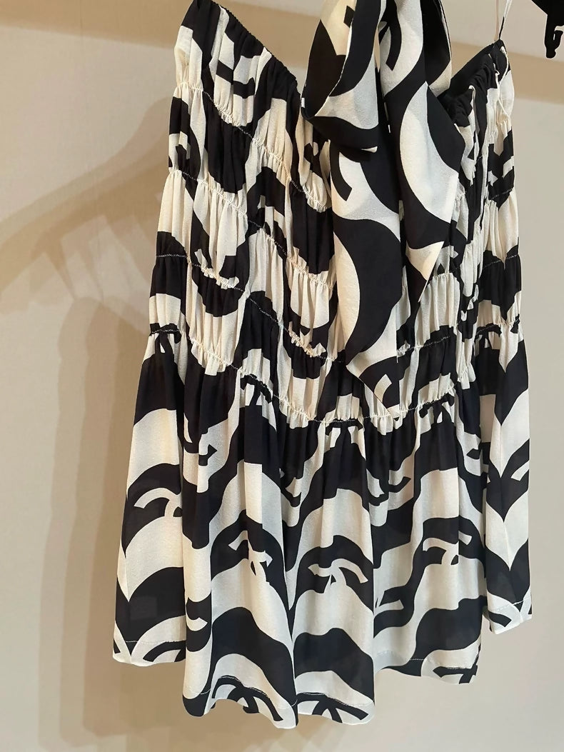 Chanel 21P double C pattern black and white skirt with bow and ribbon