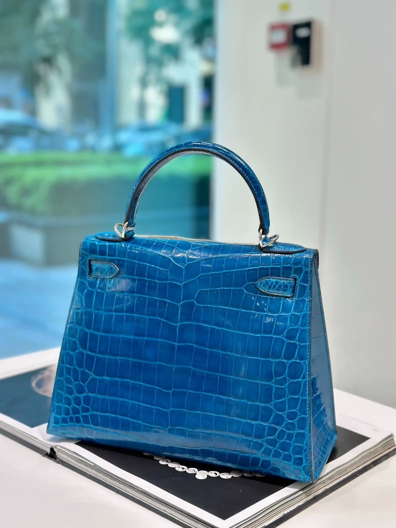Hermès Kelly 28 Blue Shiny Crocodile Leather Palladium hardware