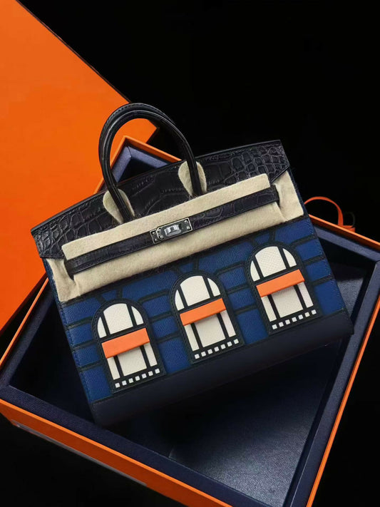 Hermès Birkin 20 Sellier Faubourg "Midnight Faubourg" Bleu Nuit Madame  Matte Alligator with Palladium Hardware