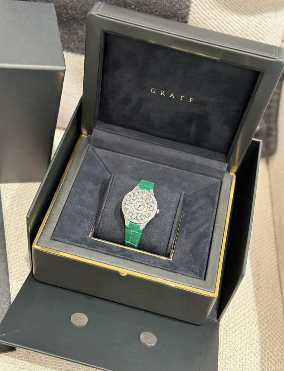Graff classic butterfly emerald diamond watch