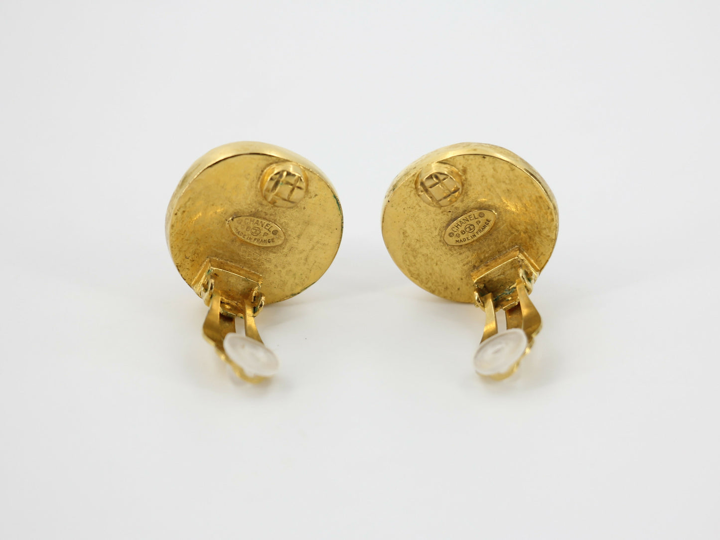 Chanel Vintage 98P Imitation Beeswax Red  Gold-Tone CC Clip-On Earrings