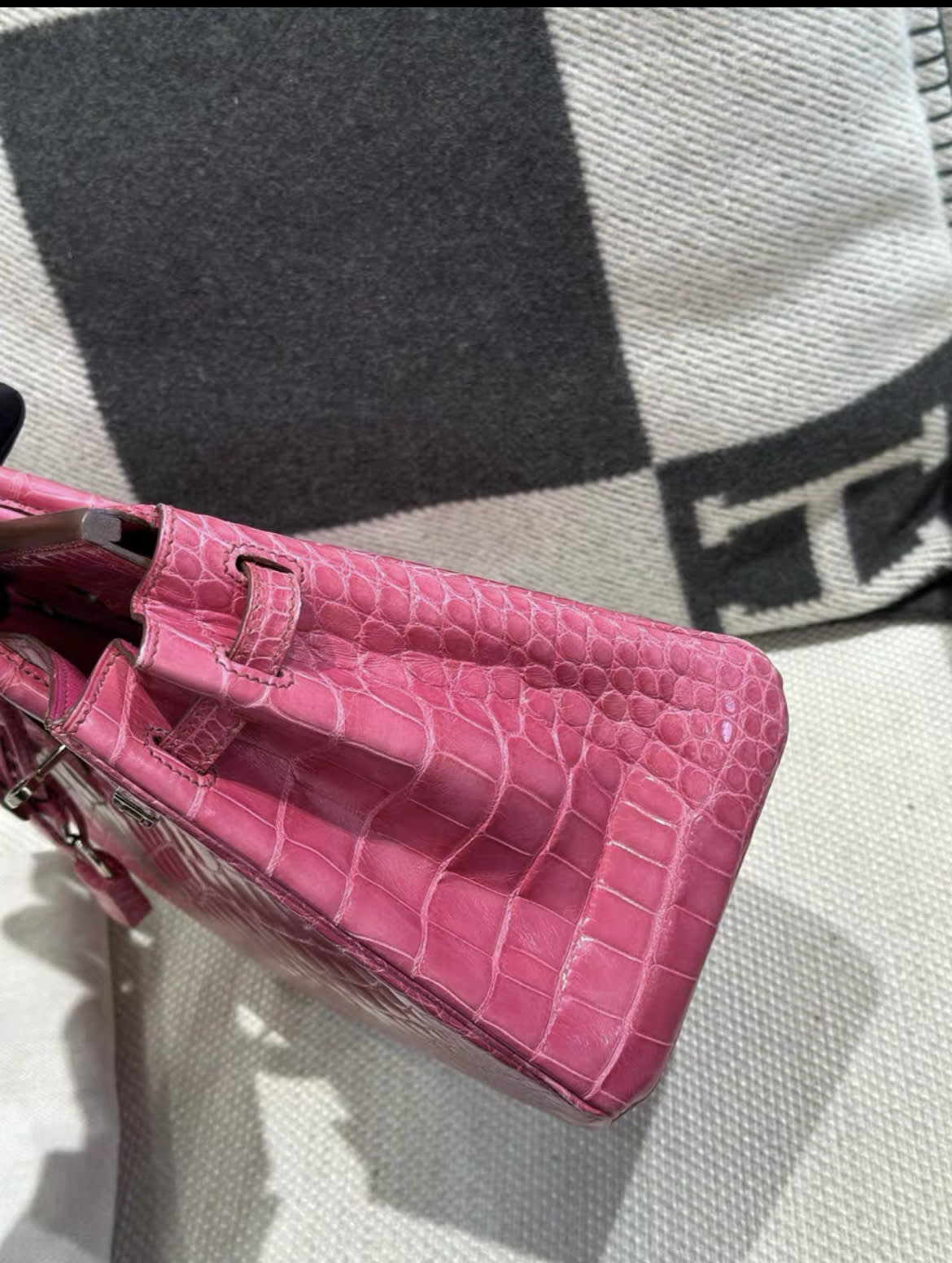 Hermes Birkin 25 Pink Matte Alligator leather palladium harwdare