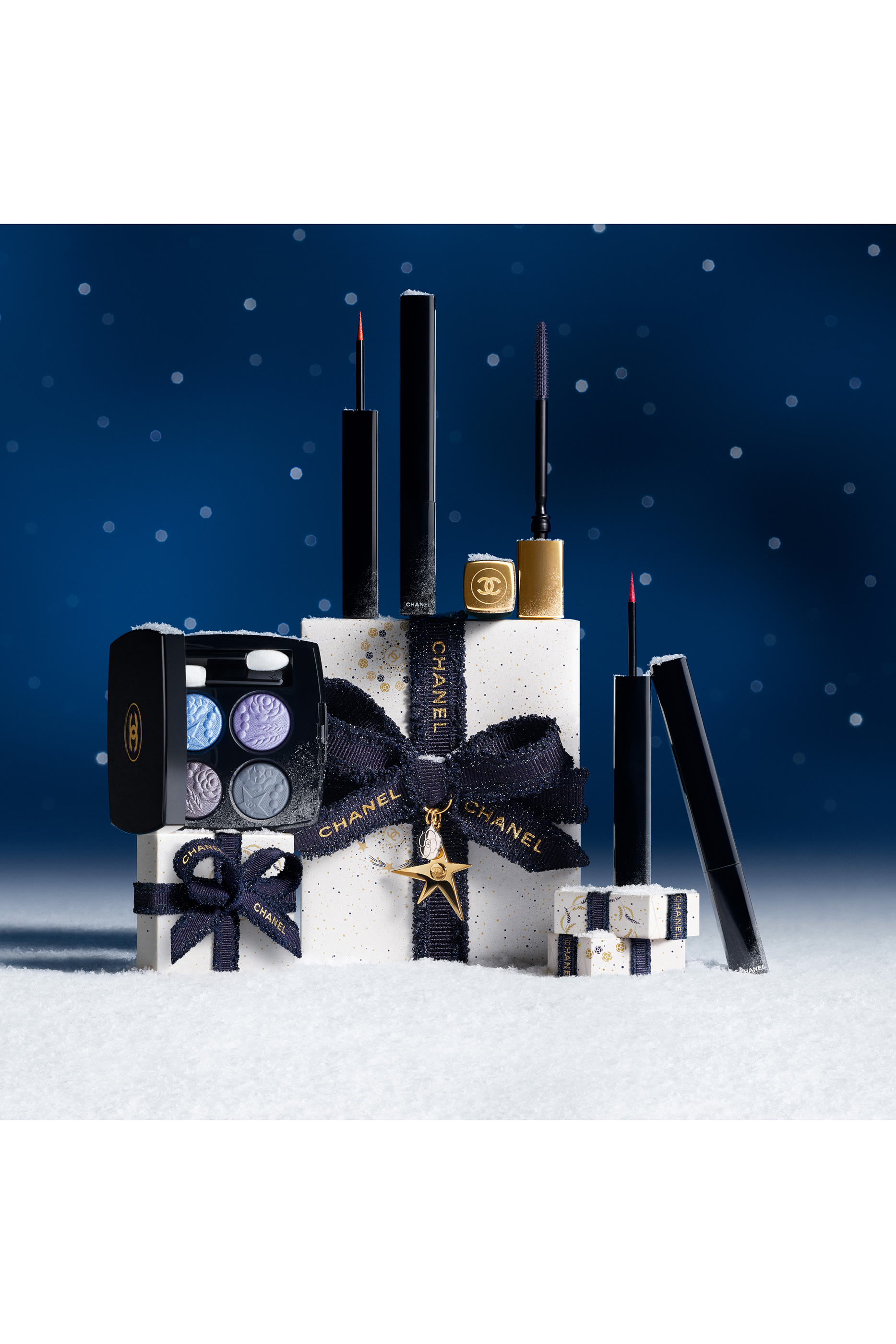 Noir Allure All-In-One Mascara: Volume, Length, Curl And Definition