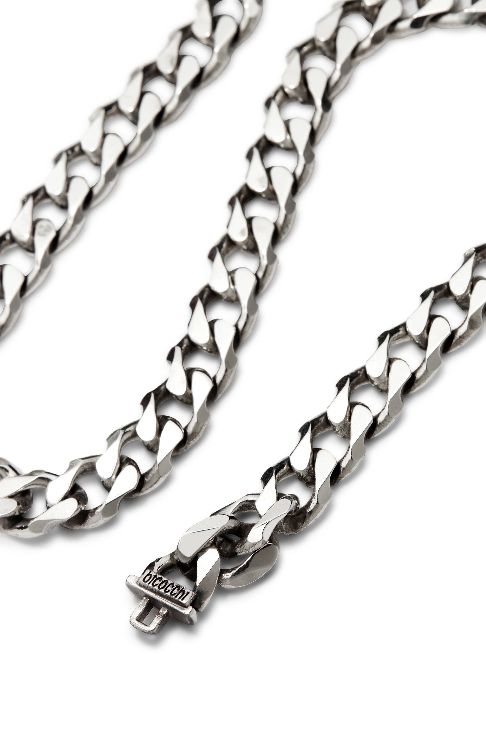 Thick Necklace Skull Clasp