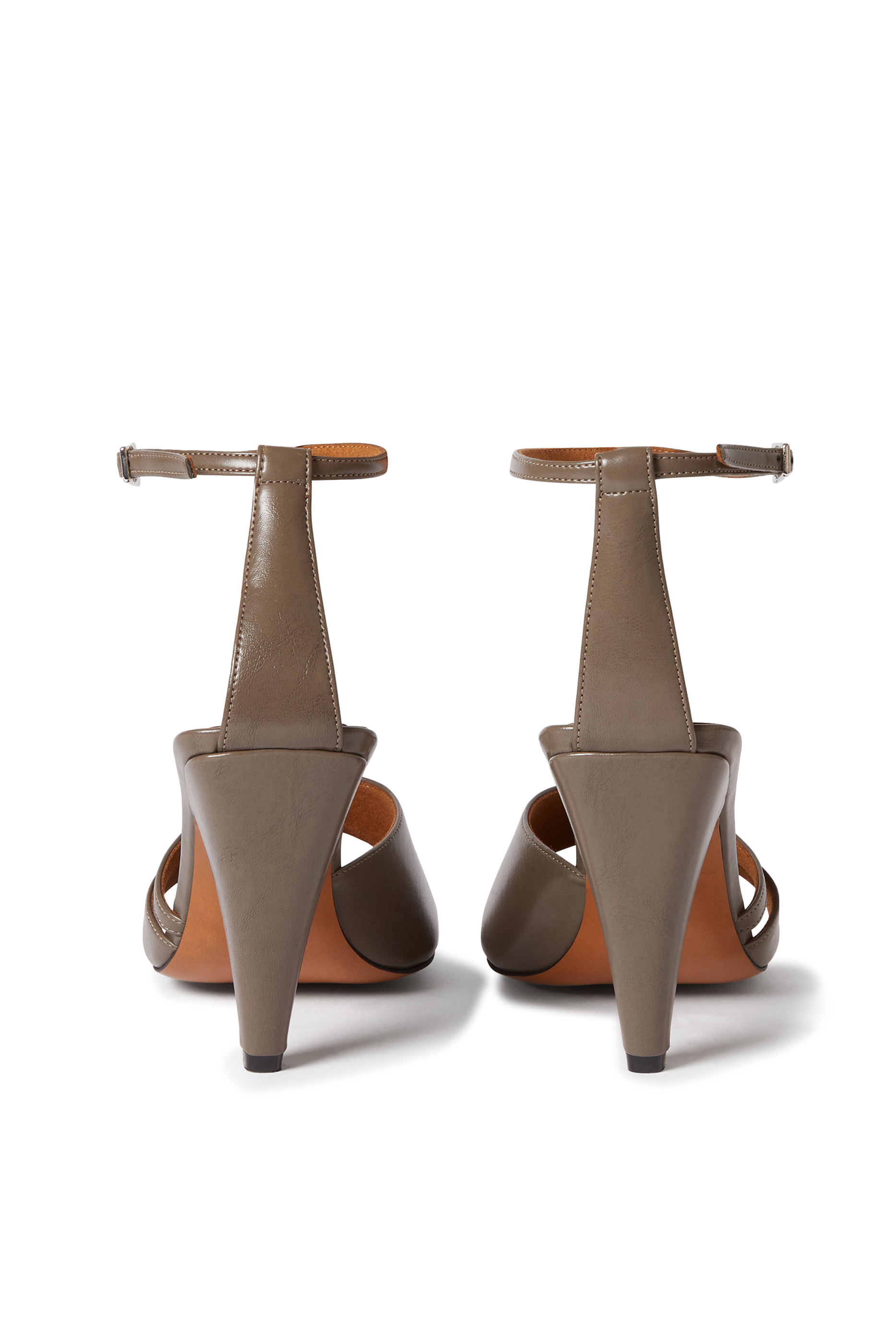 Stella Spur Heeled Pumps