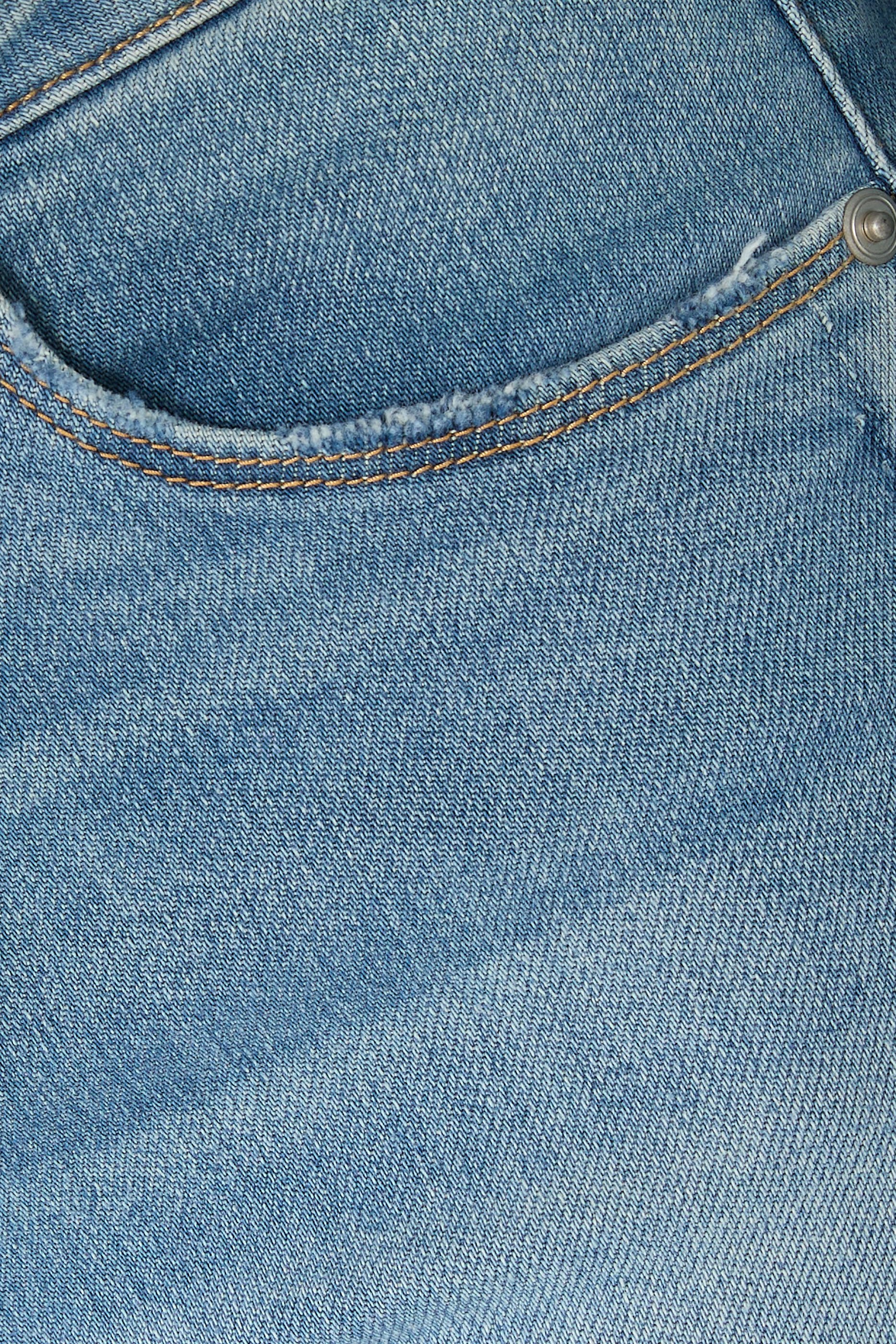 Soft Tech Good True Straight Jeans